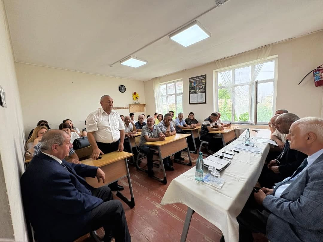 Sumqayit,Belediyye,Adil,Xudadatov