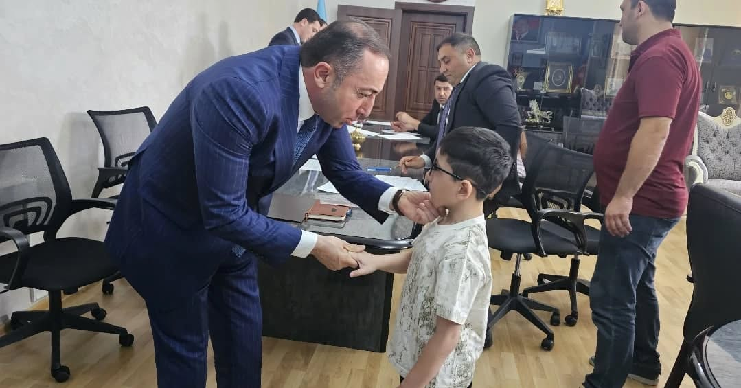 Sumqayit,Belediyyesi,Adil,Xudadatov